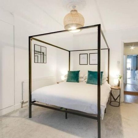 Central 2 Bedroom Garden Flat With Free Parking Royal Tunbridge Wells Eksteriør bilde