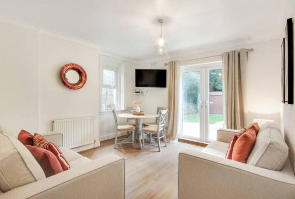 Central 2 Bedroom Garden Flat With Free Parking Royal Tunbridge Wells Eksteriør bilde
