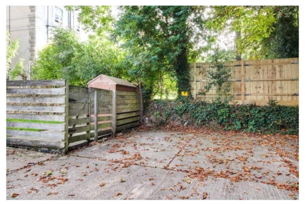 Central 2 Bedroom Garden Flat With Free Parking Royal Tunbridge Wells Eksteriør bilde
